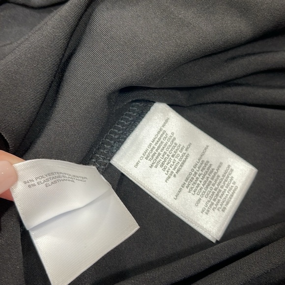 Anne Klein Women's Crewneck Contrast Trim Top - Picture 6 of 7